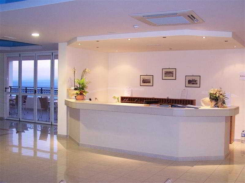 Hotel Ziakis Pefki Buitenkant foto